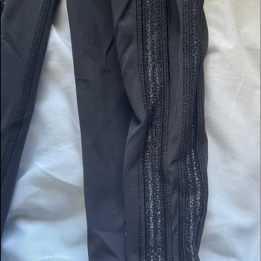 black lulus - Picture 2 of 2
